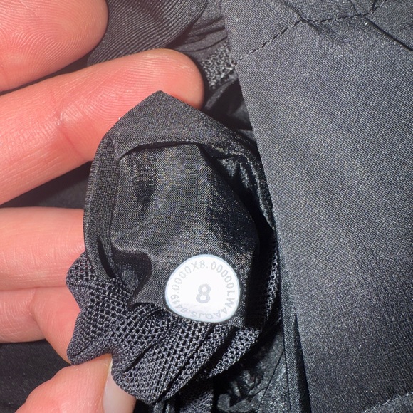 NWOT Lululemon Down for it all Jacket - Black - Picture 4 of 5
